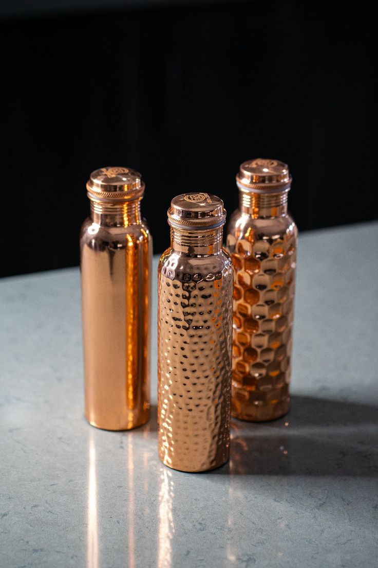 Pure Copper Water Bottle, Advanced Leak Protection, Durable & Rust Proof Bottle for Drinking, Perfect Stylish Office Carrying Bottles - 950 Ml - Image 2